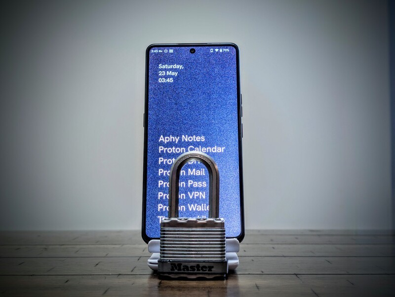Apostrophy Home Screen W Physical Lock Hero