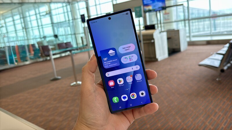 Smartphone Airport