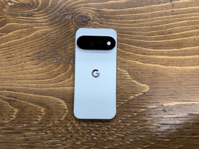Pixel 11 Pro Woodgrain Backgroujnd Large